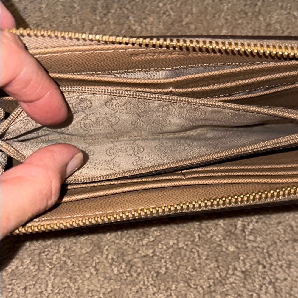 Michael Kors Khaki Wallet with Gold Details - Picture 9 of 9